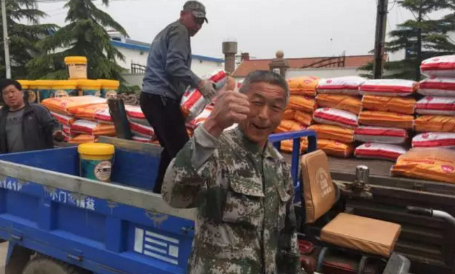 郭宁农资送货啦！小编数钱啦！数到手抽筋！